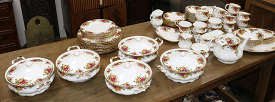 A quantity of Royal Albert Old Country Roses tableware,